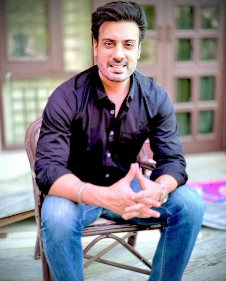 Gavie Chahal - Wikiunfold.com